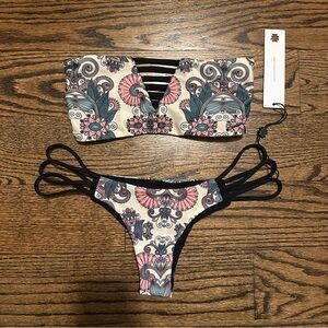 Mary Grace Swim Paisley Print Bandeau Bikini NEW size small
